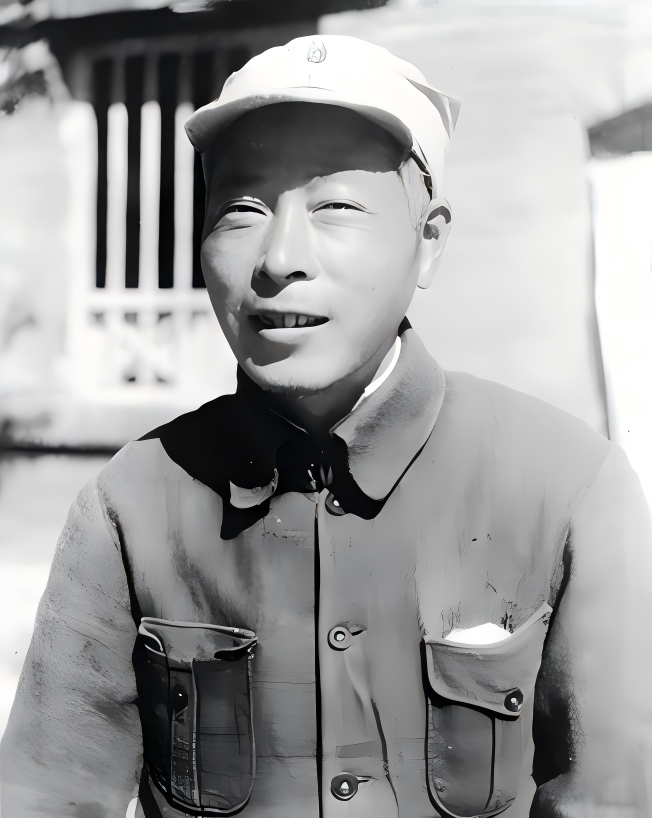 李井泉.jpg